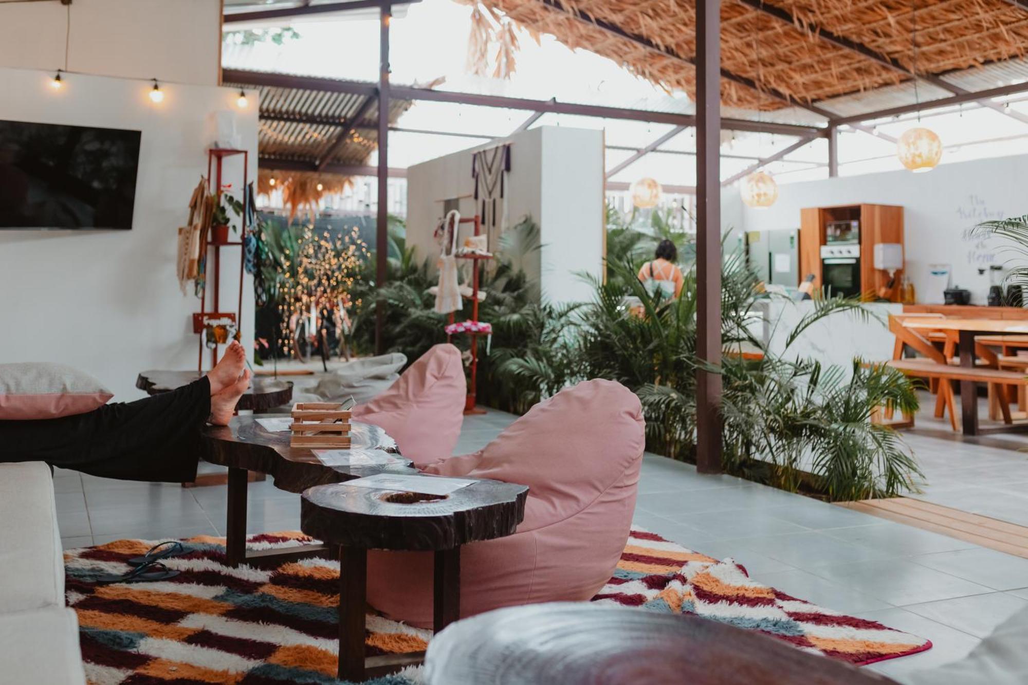 La Tribu Boutique Hostel For Women Puerto Viejo de Talamanca Exterior photo