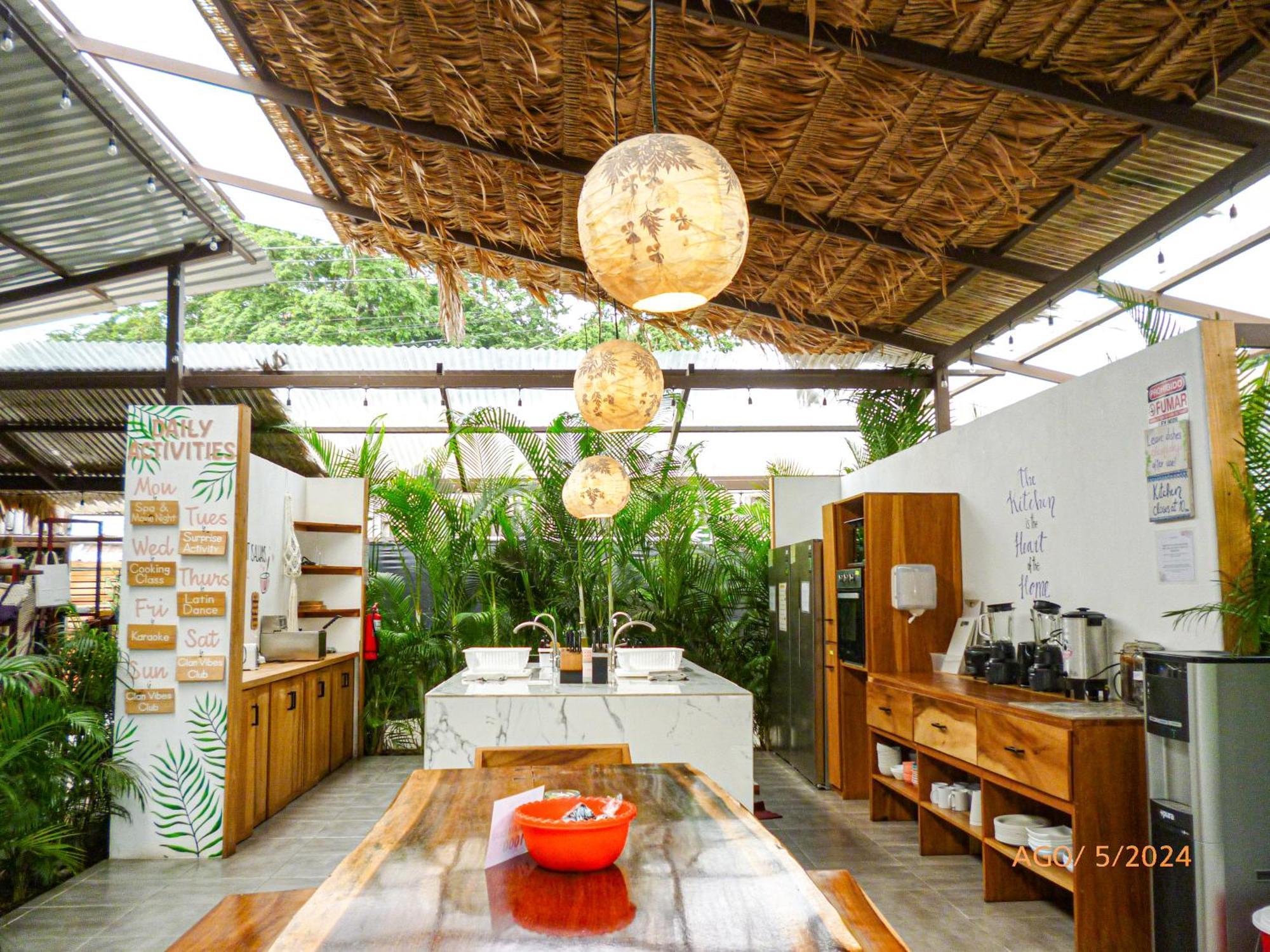 La Tribu Boutique Hostel For Women Puerto Viejo de Talamanca Exterior photo